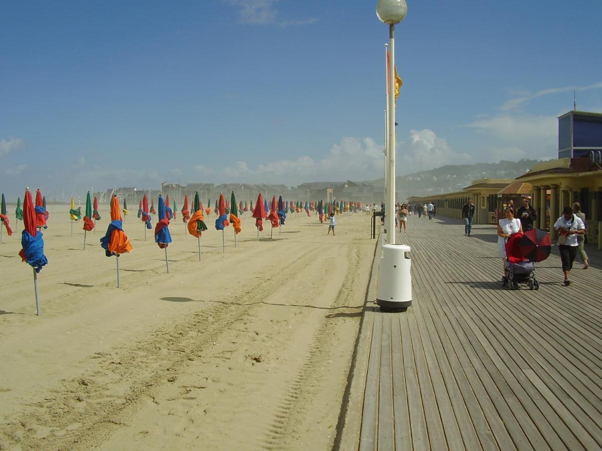 Bord De Mer, Chalet En Bois Avec Tandem Lion-sur-Mer Eksteriør billede